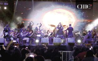 Los más de 200 asistentes pudieron disfrutar de más de 50 artistas en escena